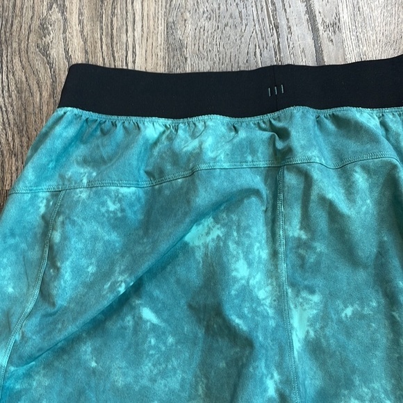 Lululemon athletica Mens T.H.E. Short 9”, no liner, size medium - Picture 10 of 12